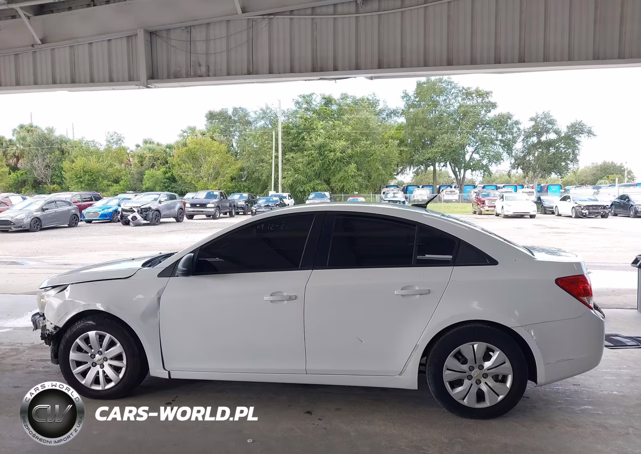 2013 Chevrolet Cruze Ls Auto VIN:1G1PA5SH7D7324063 - 14