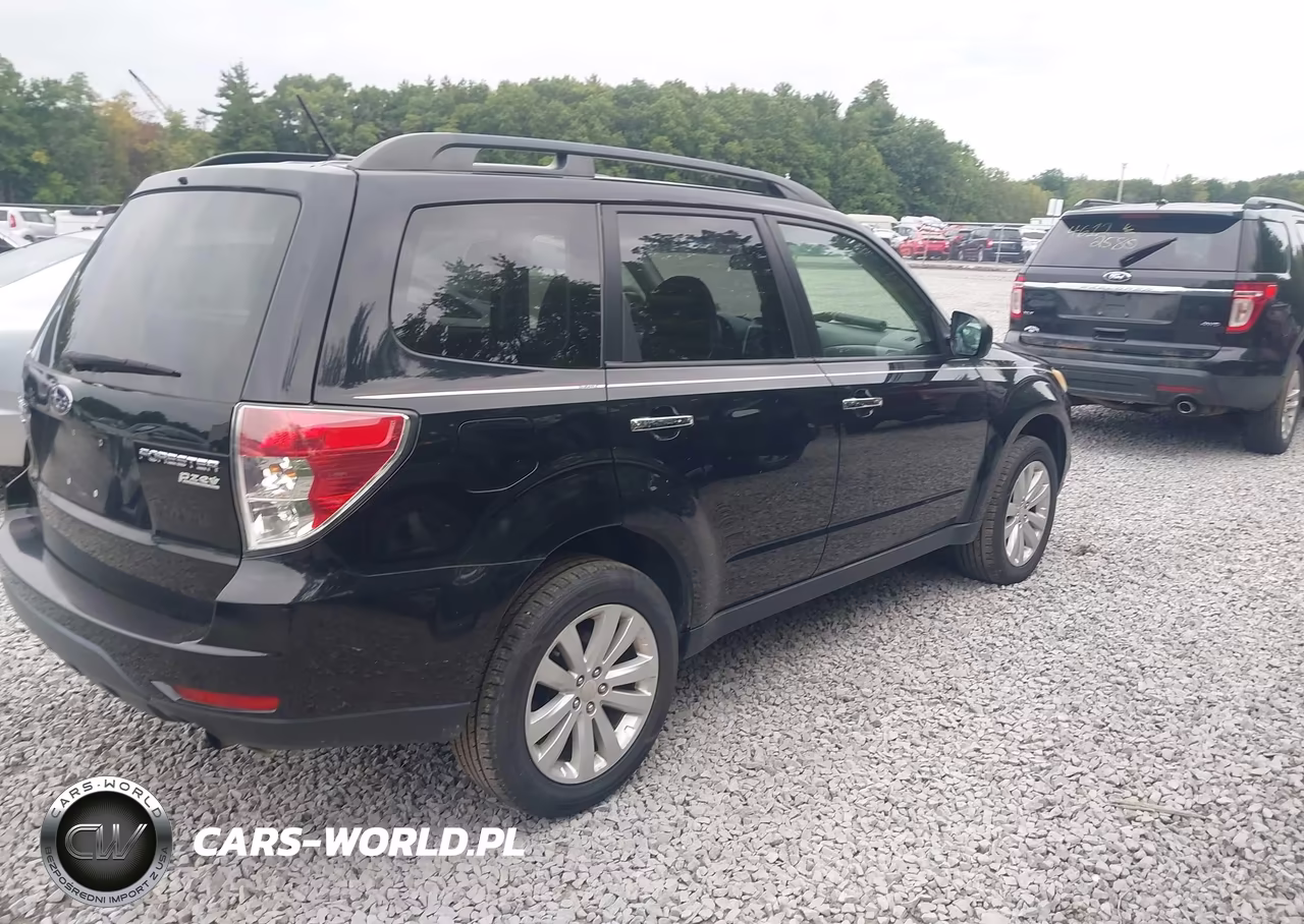 2012 Subaru Forester 2.5X Premium VIN:JF2SHADC6CH436466 - 4