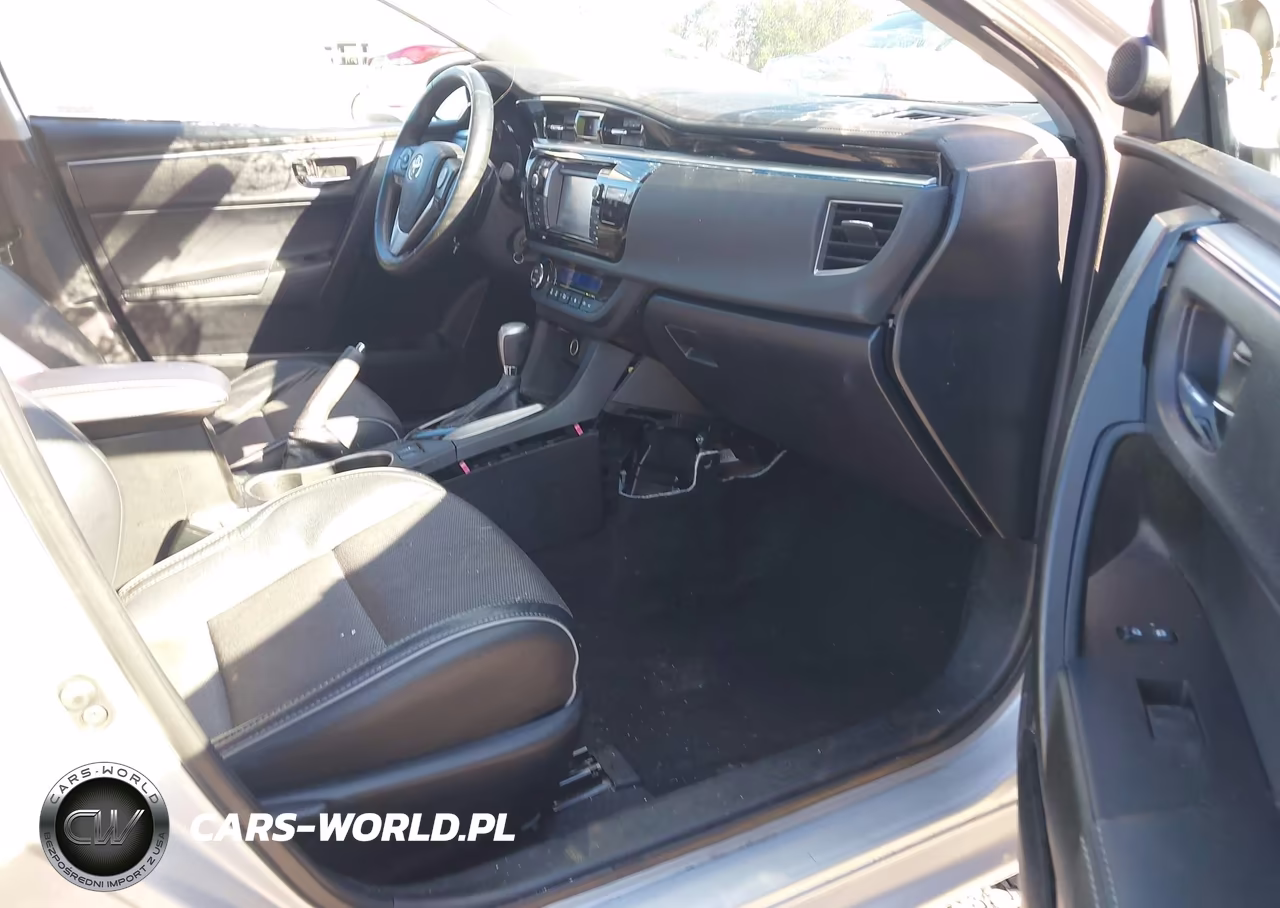 2016 Toyota Corolla S Plus VIN:5YFBURHE9GP515628 - 18