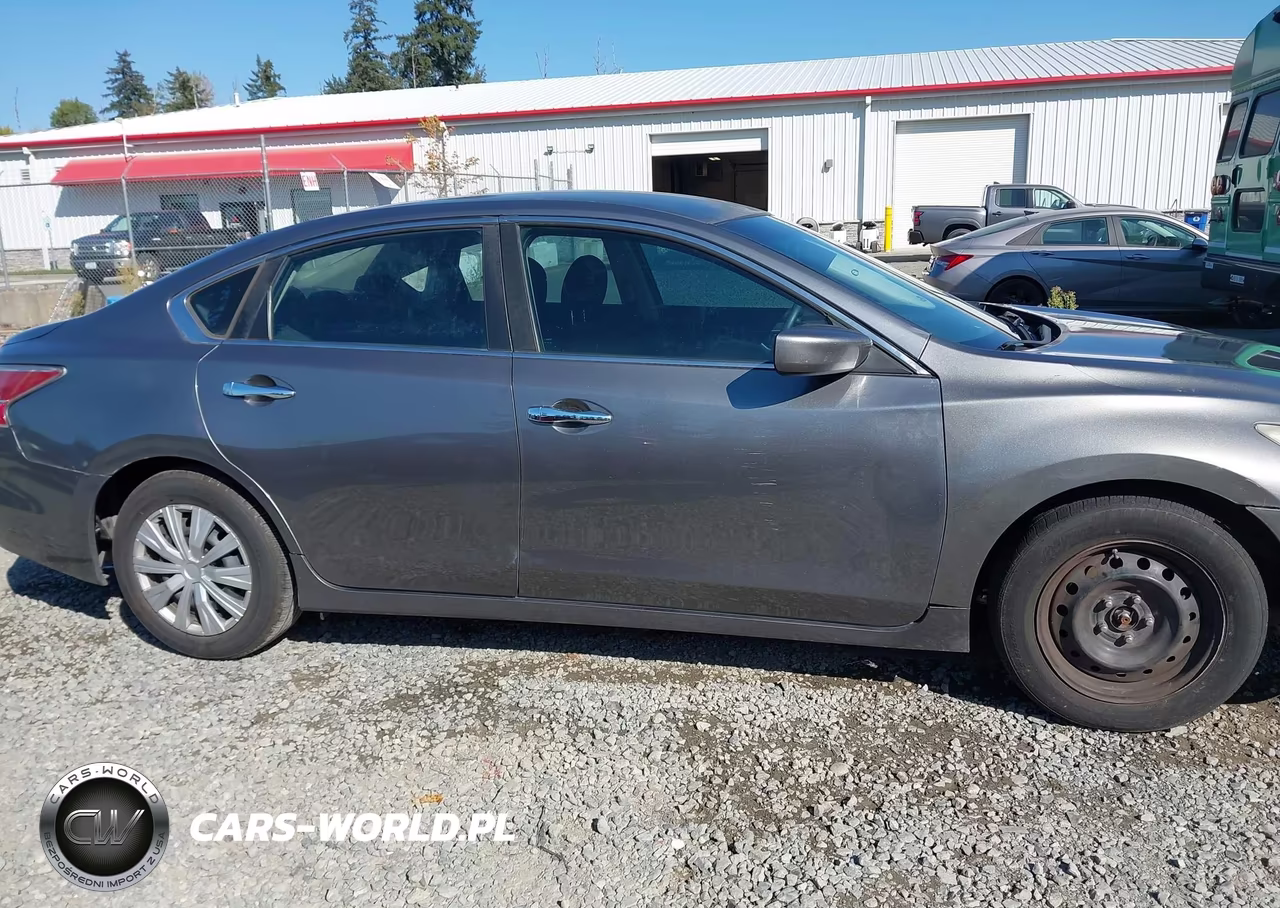 2015 Nissan Altima 2.5 S VIN:1N4AL3AP3FC411723 - 13