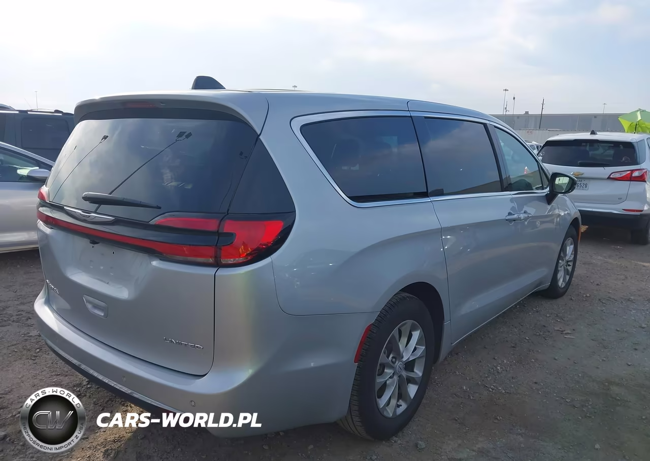 2026 Chrysler Pacifica Limited VIN:2C4RC1GG8TR213280 - 4