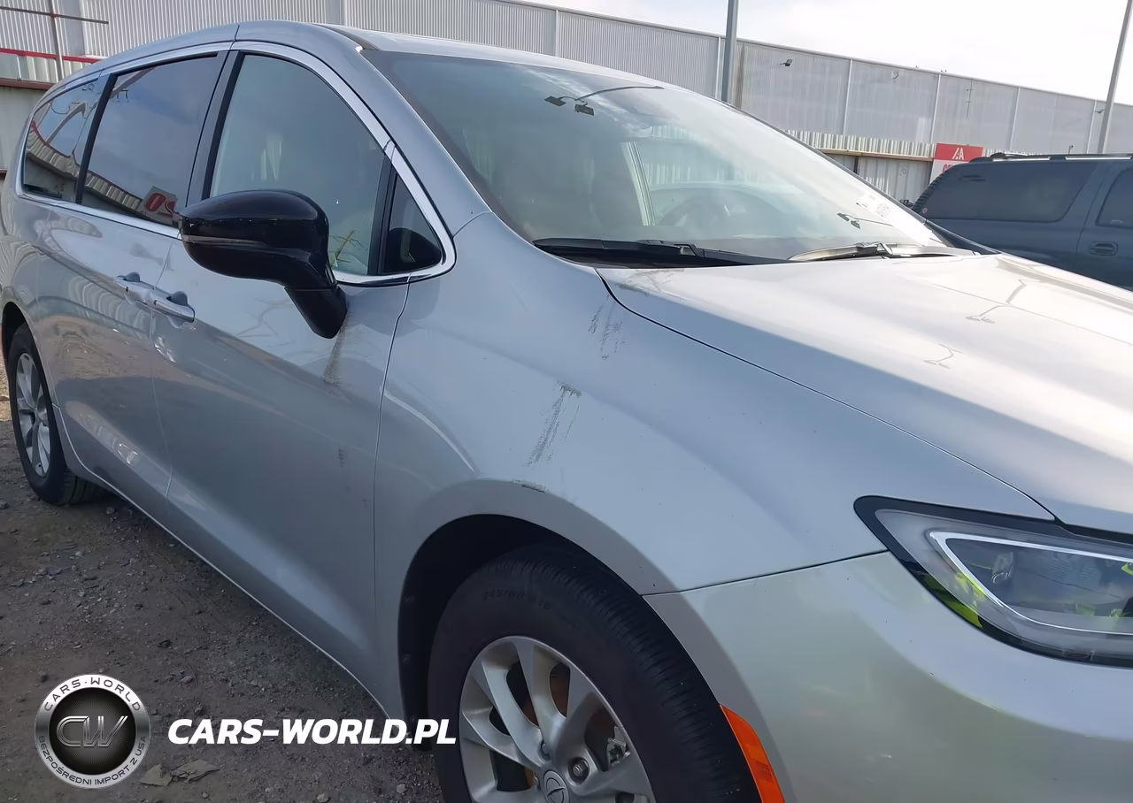 2026 Chrysler Pacifica Limited VIN:2C4RC1GG8TR213280 - 6