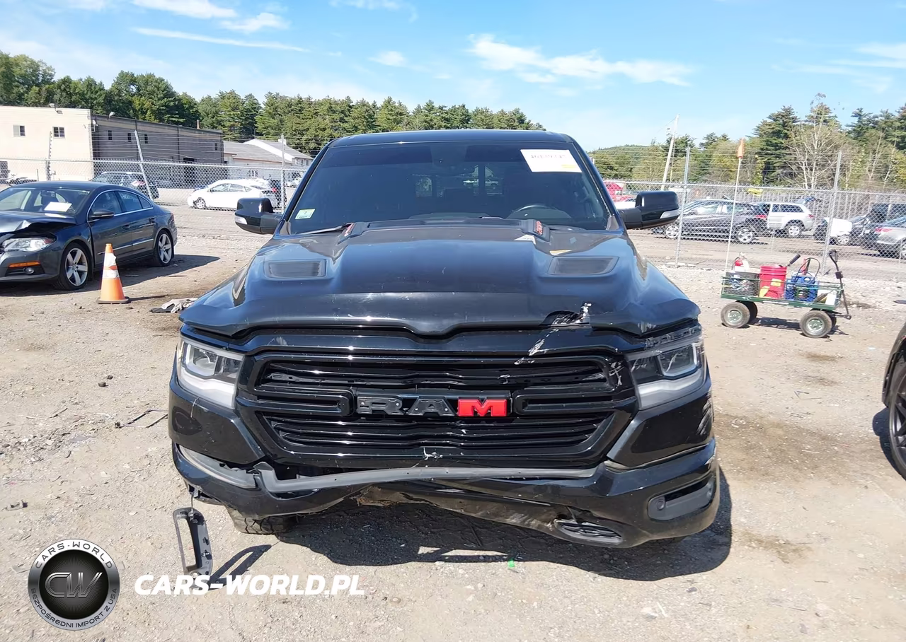 2019 Ram 1500 Laramie 4X4 5'7 Box VIN:1C6SRFJT2KN913348 - 12