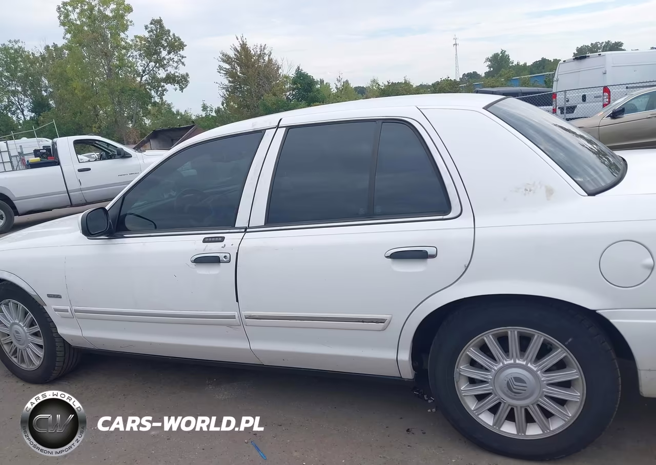 2011 Mercury Grand Marquis Ls (Fleet Only) VIN:2MEBM7FV6BX611095 - 14