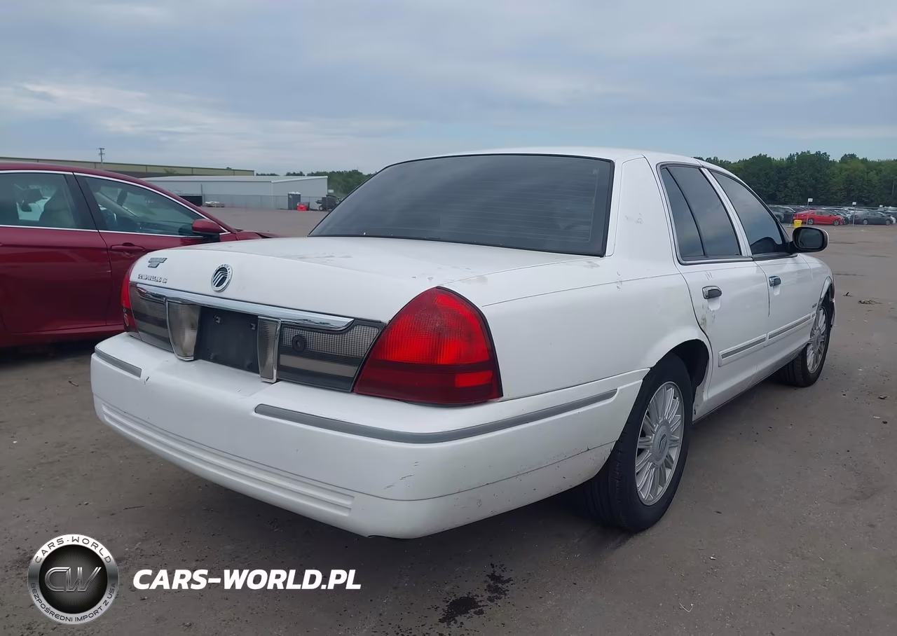 2011 Mercury Grand Marquis Ls (Fleet Only) VIN:2MEBM7FV6BX611095 - 4