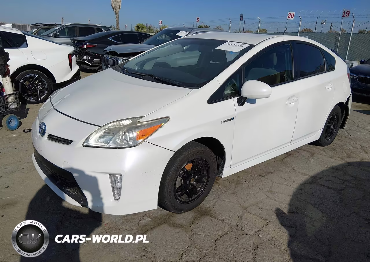 TOYOTA PRIUS VIN:JTDKN3DU3F1898492 - 2