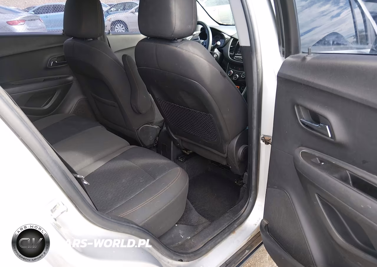 2018 Chevrolet Trax Ls VIN:KL7CJKSB3JB607937 - 8