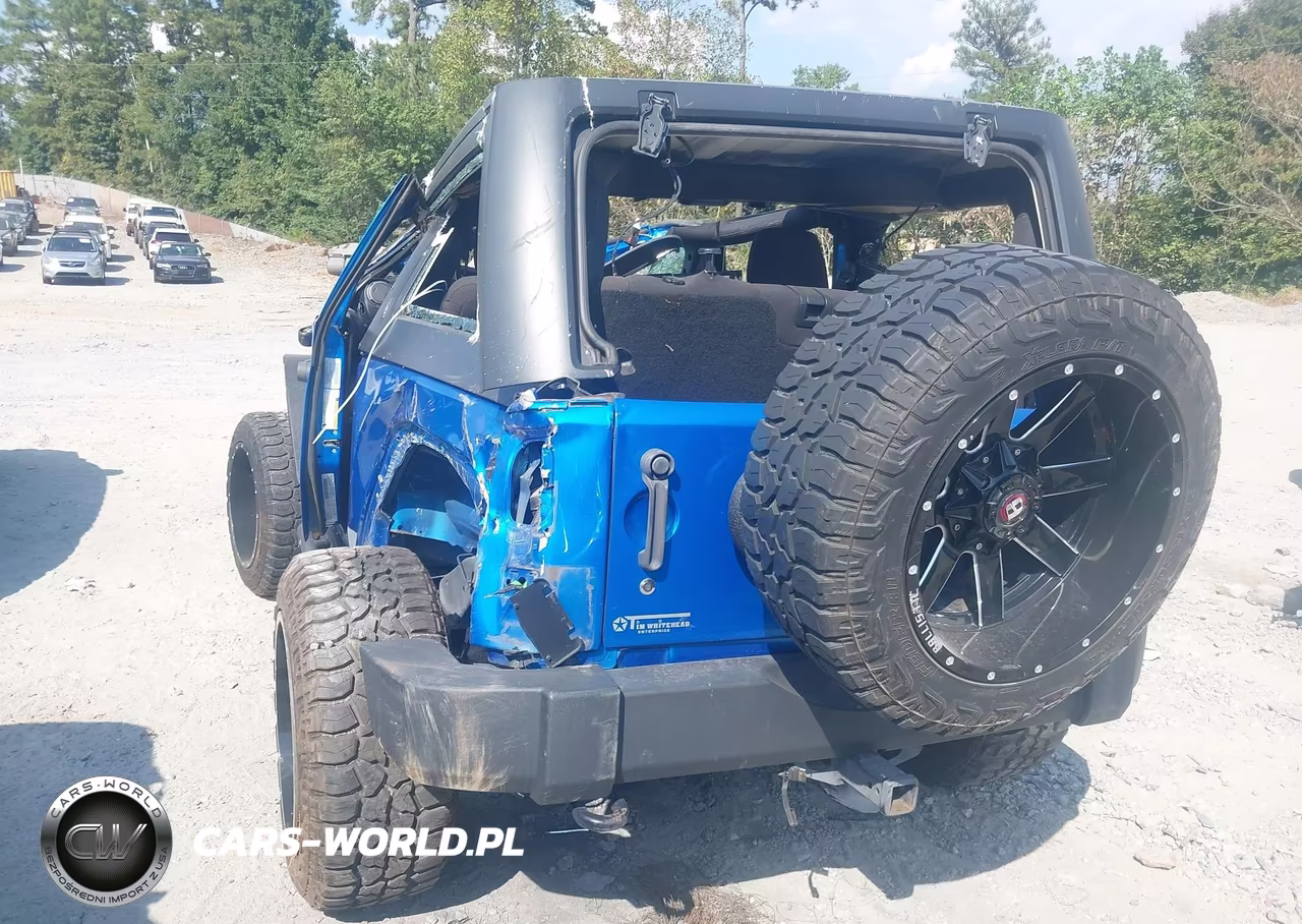 2015 Jeep Wrangler Sport VIN:1C4AJWAG8FL676025 - 3