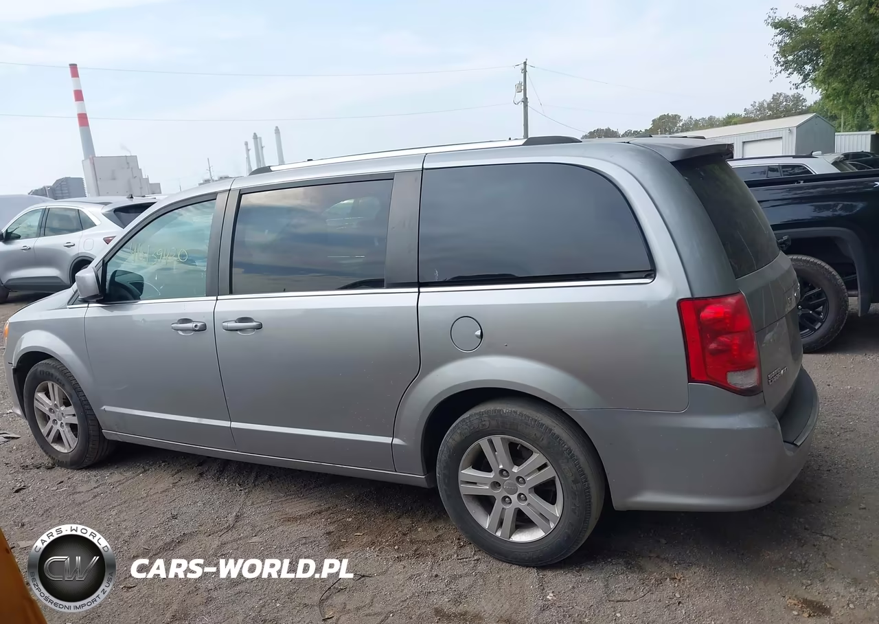 2018 Dodge Grand Caravan Sxt VIN:2C4RDGCG9JR240717 - 14