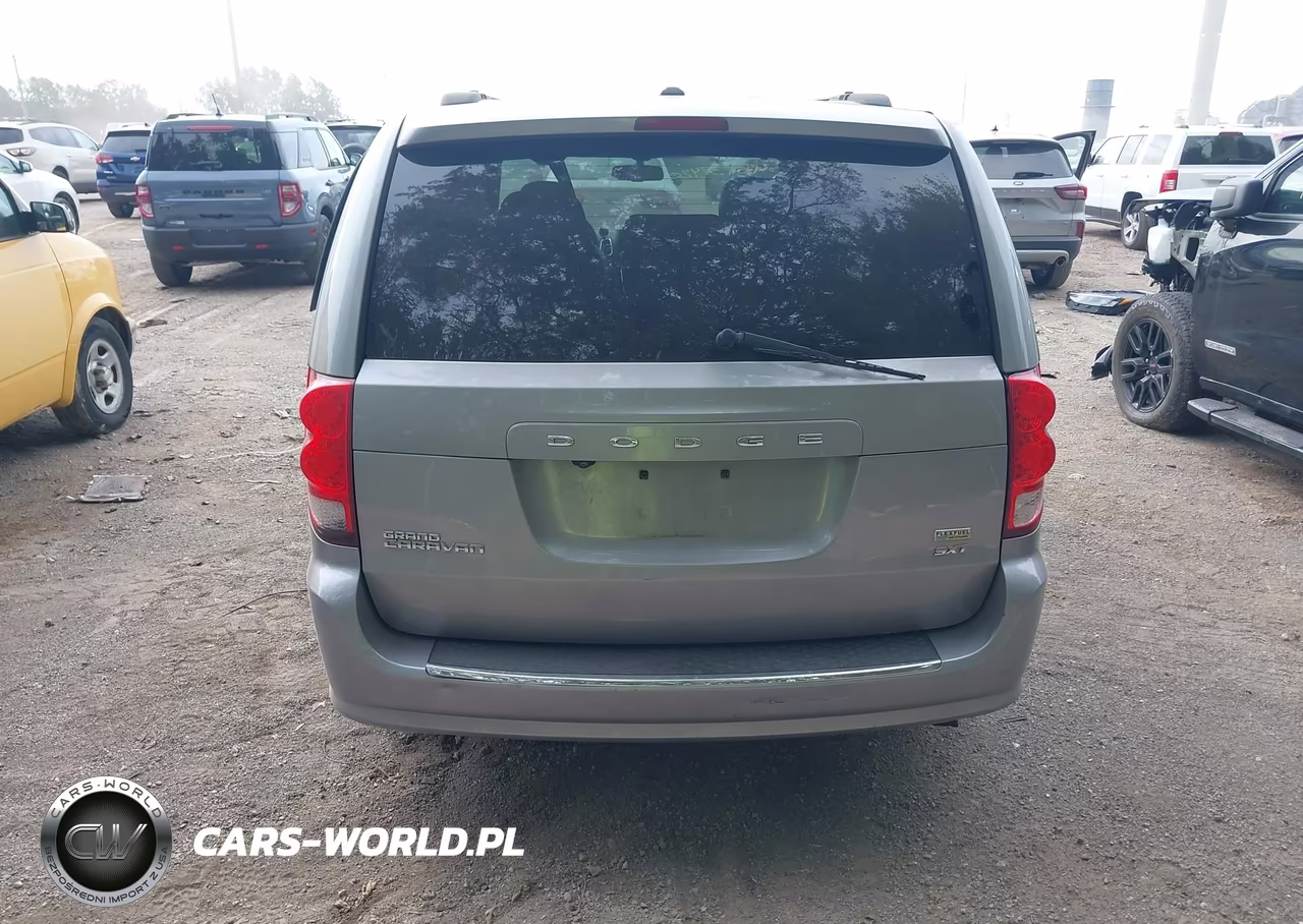 2018 Dodge Grand Caravan Sxt VIN:2C4RDGCG9JR240717 - 16