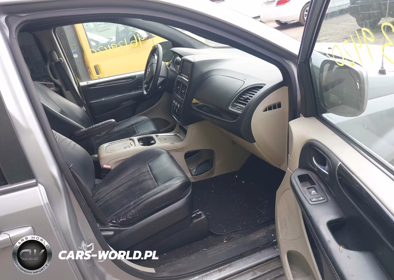 2018 Dodge Grand Caravan Sxt VIN:2C4RDGCG9JR240717 - 5