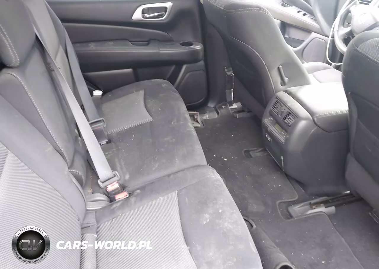 2019 Nissan Pathfinder S VIN:5N1DR2MM6KC610837 - 8