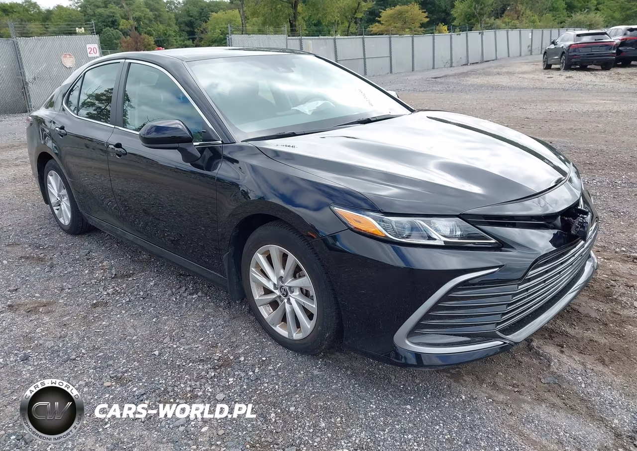 2024 Toyota Camry Le