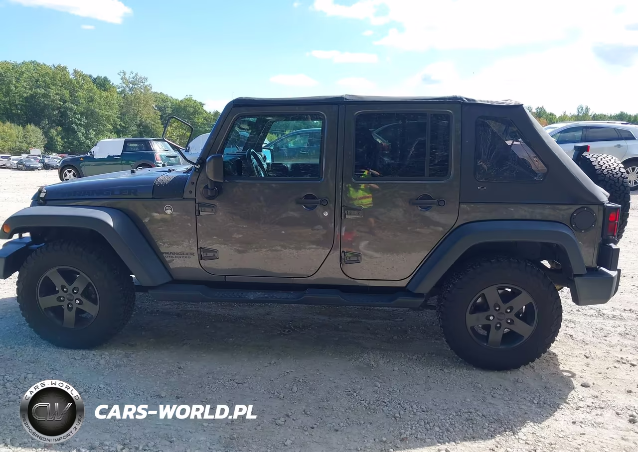 2017 Jeep Wrangler Unlimited Big Bear 4X4 VIN:1C4BJWDG2HL665296 - 14