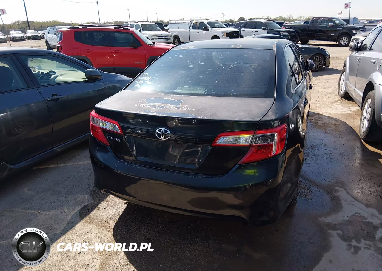 2014 Toyota Camry L VIN:4T1BF1FK5EU867928 - 16