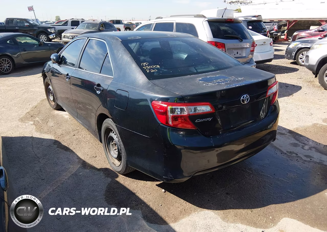 2014 Toyota Camry L VIN:4T1BF1FK5EU867928 - 3