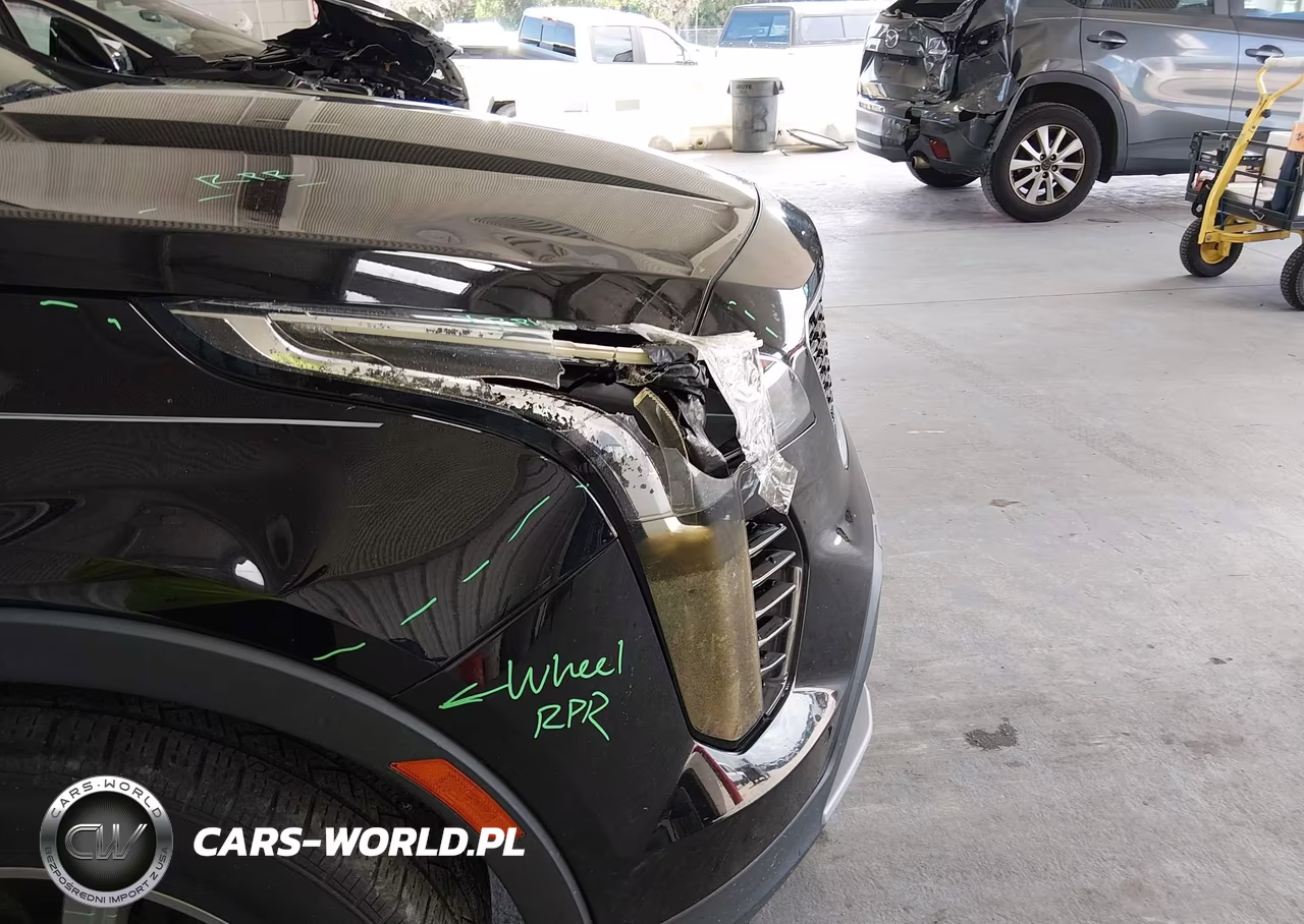 2019 Cadillac Xt4 Premium Luxury VIN:1GYFZCR4XKF127100 - 6