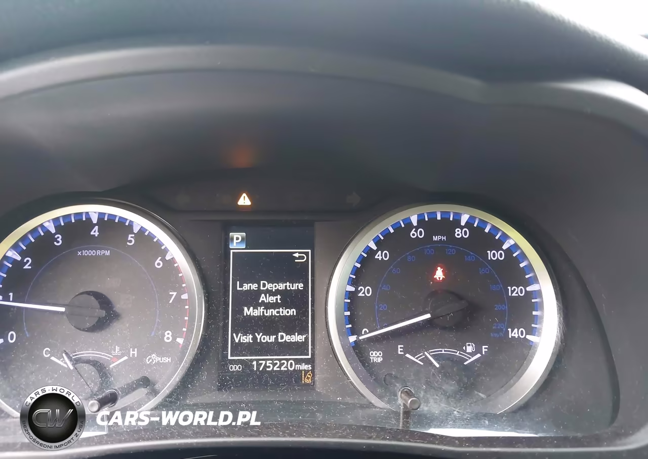2018 Toyota Highlander Le VIN:5TDZARFHXJS038632 - 7