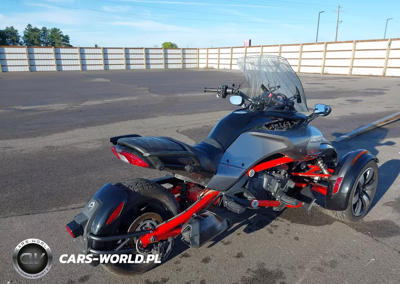 2016 Can-Am Spyder Roadster F3-F3-S-F3-S Special Ser VIN:2BXRDDD27GV000986 - 4