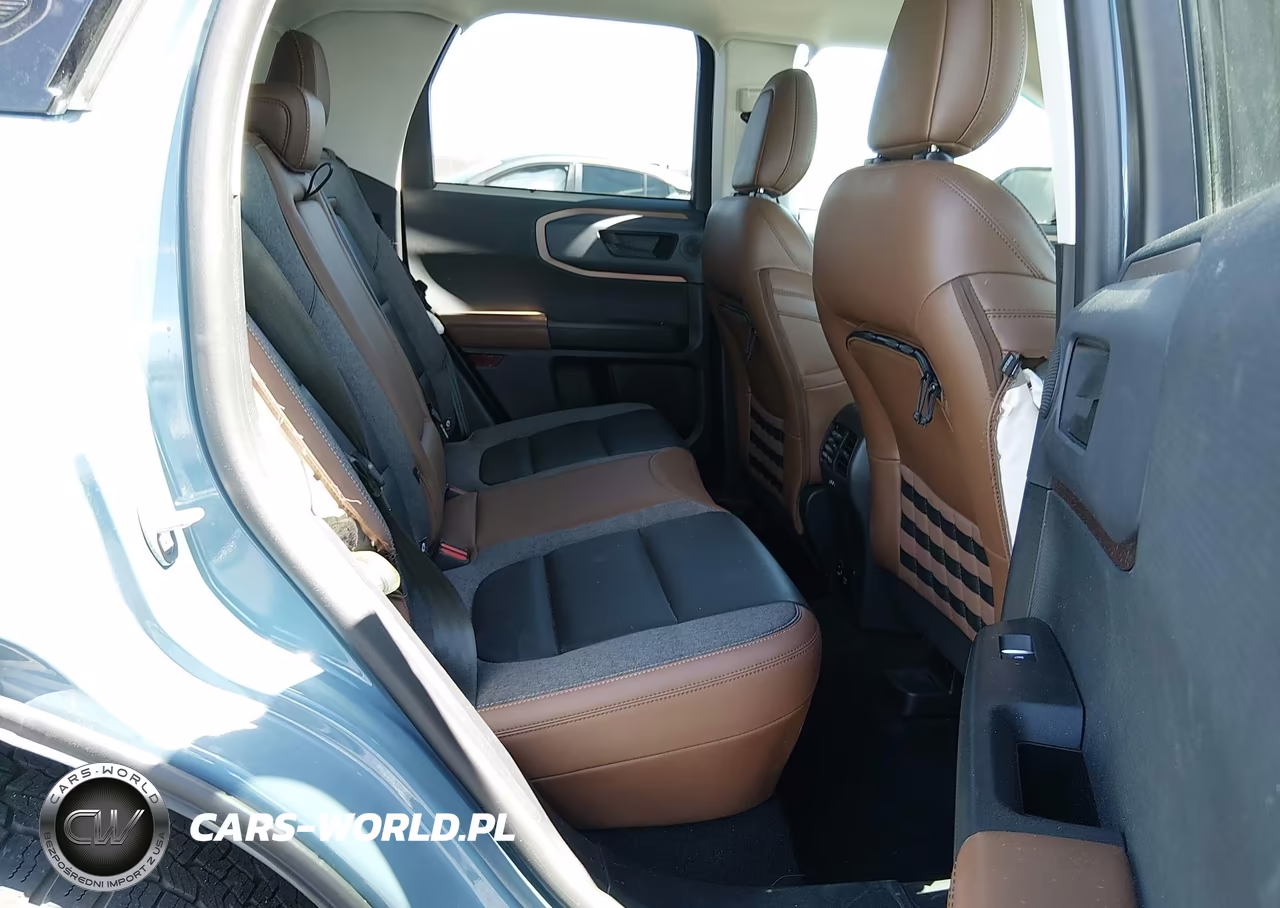 2022 Ford Bronco Sport Outer Banks VIN:3FMCR9C60NRD89698 - 8