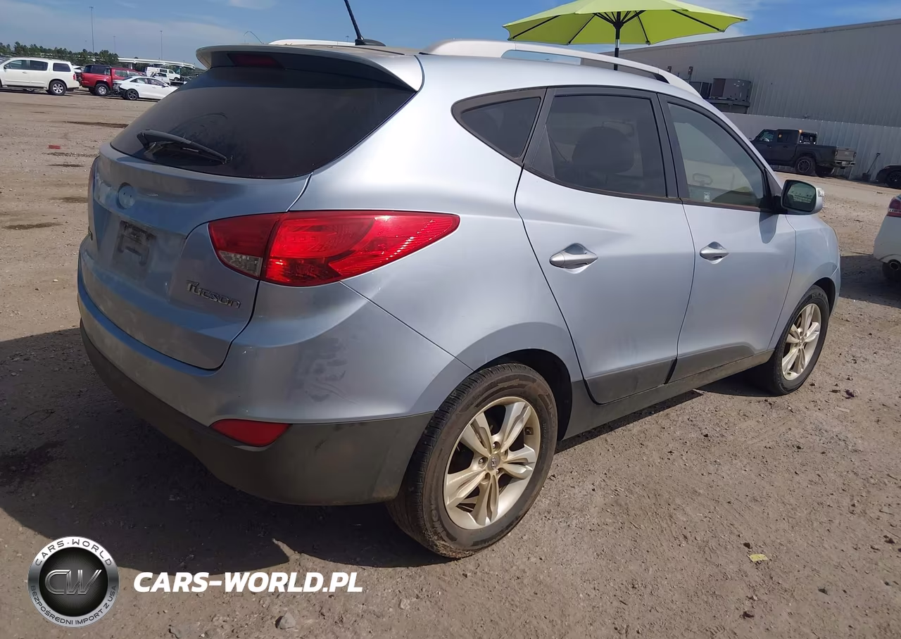 2013 Hyundai Tucson Gls VIN:KM8JU3AC0DU628072 - 4