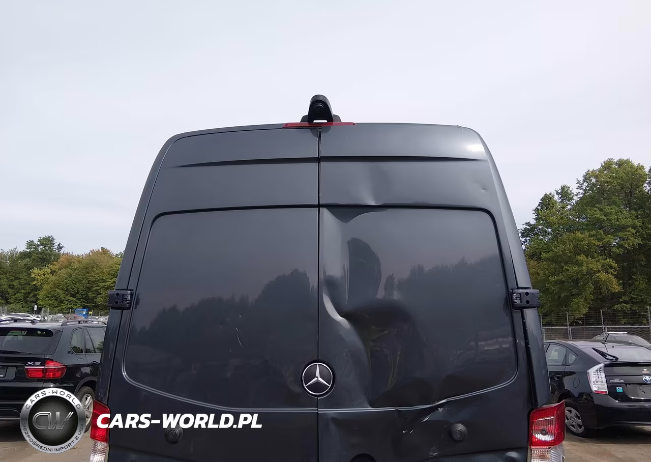 2015 Mercedes-Benz Sprinter 2500 High Roof VIN:WD3PE8CC0FP164864 - 17