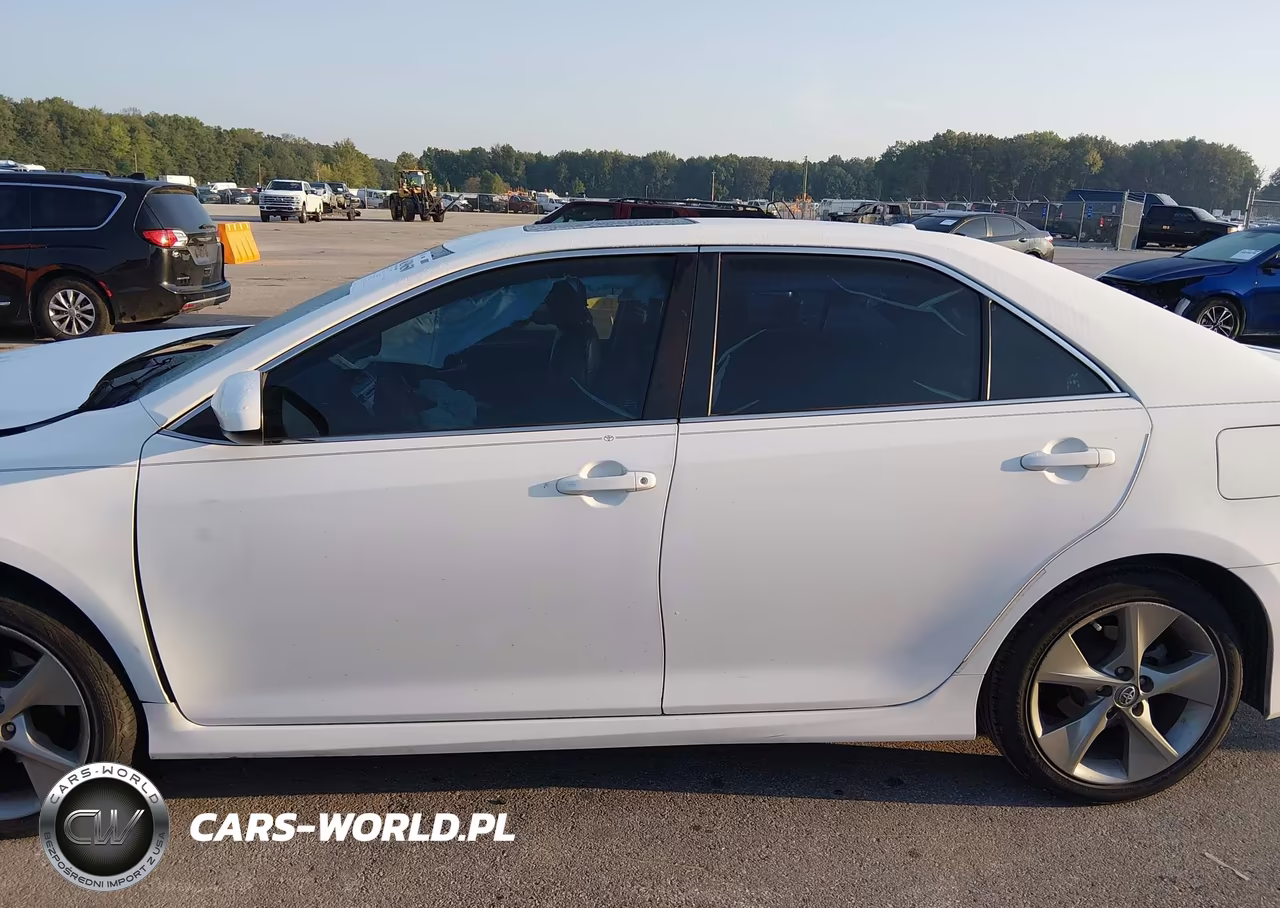 2013 Toyota Camry Se V6 VIN:4T1BK1FK2DU530546 - 14