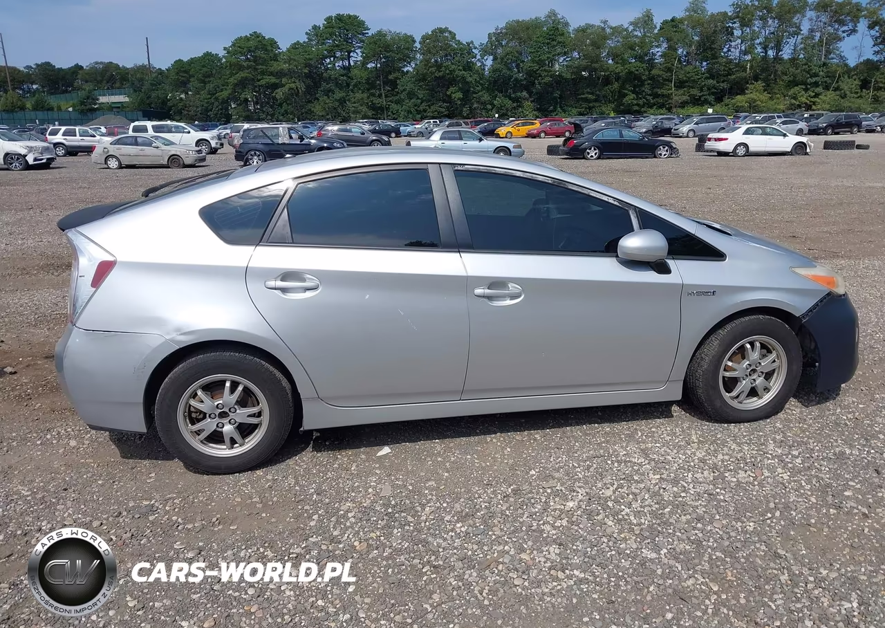 2012 Toyota Prius Two VIN:JTDKN3DU5C1543710 - 13