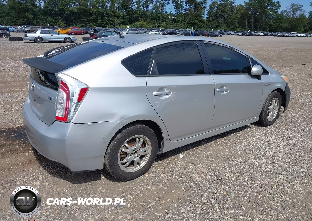 2012 Toyota Prius Two VIN:JTDKN3DU5C1543710 - 4