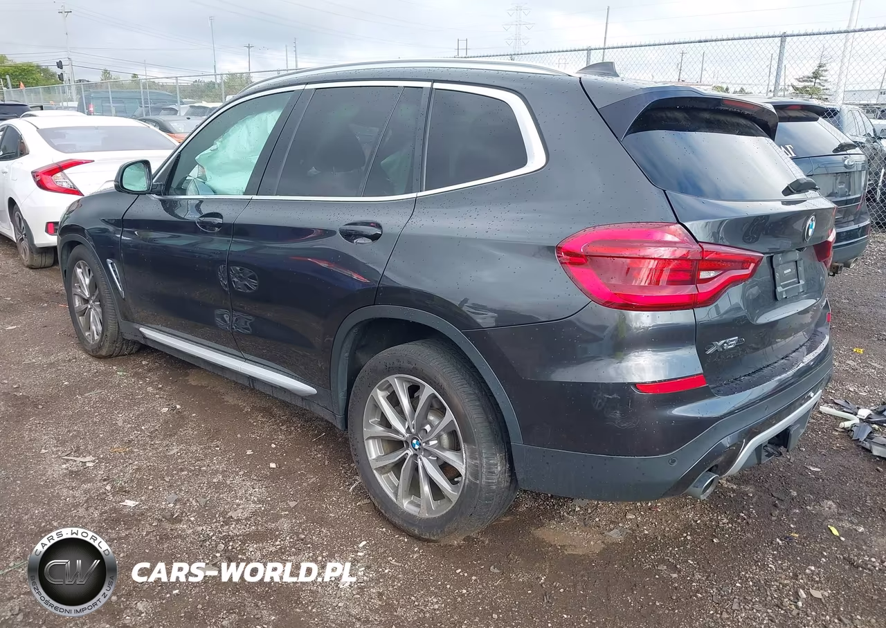 2019 BMW X3 xDrive30I VIN:5UXTR9C5XKLE16834 - 3