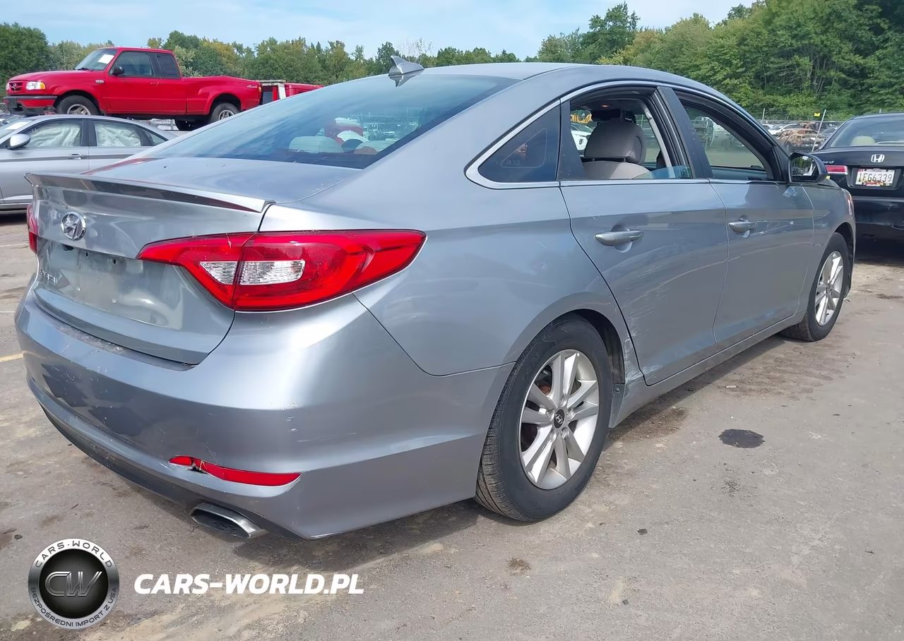 2017 Hyundai Sonata VIN:5NPE24AF1HH585678 - 4