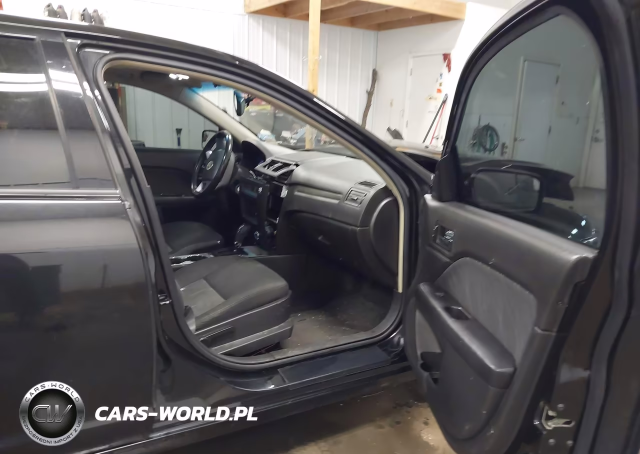2011 Mercury Milan VIN:3MEHM0HA6BR603766 - 5
