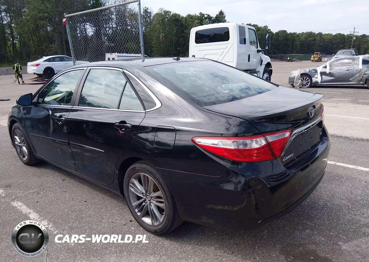 2017 Toyota Camry Se VIN:4T1BF1FK3HU267896 - 3