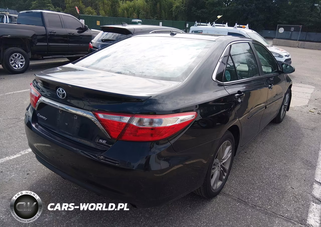 2017 Toyota Camry Se VIN:4T1BF1FK3HU267896 - 4