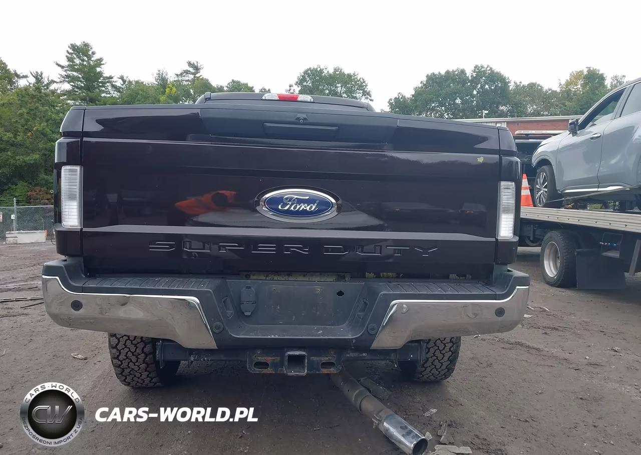 2018 Ford F-250 Xlt VIN:1FT7W2B65JEB02411 - 17