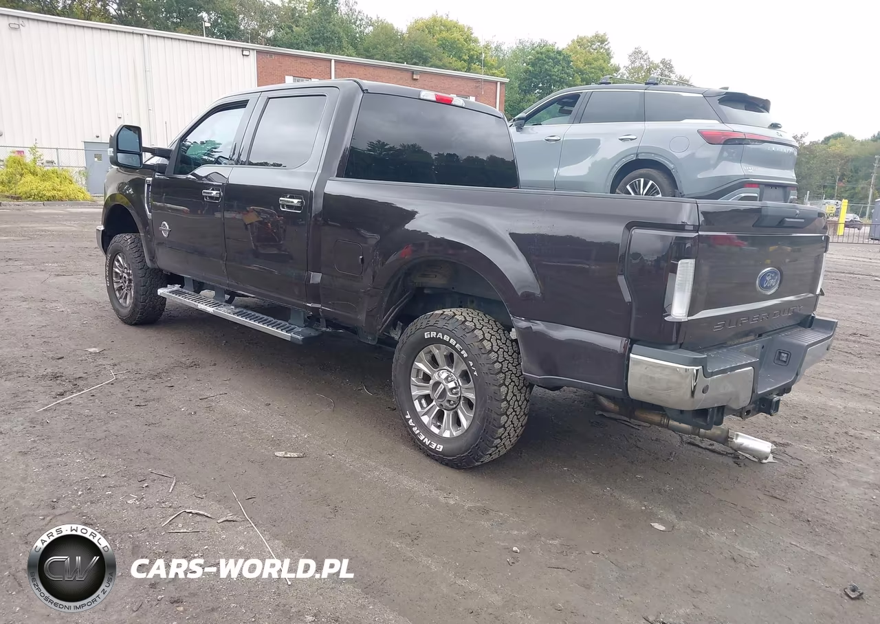 2018 Ford F-250 Xlt VIN:1FT7W2B65JEB02411 - 3