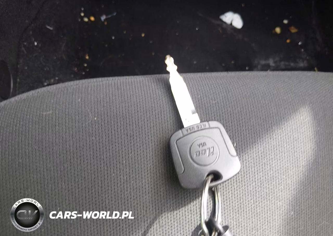 2009 Ford Focus Ses VIN:1FAHP36N09W205109 - 11