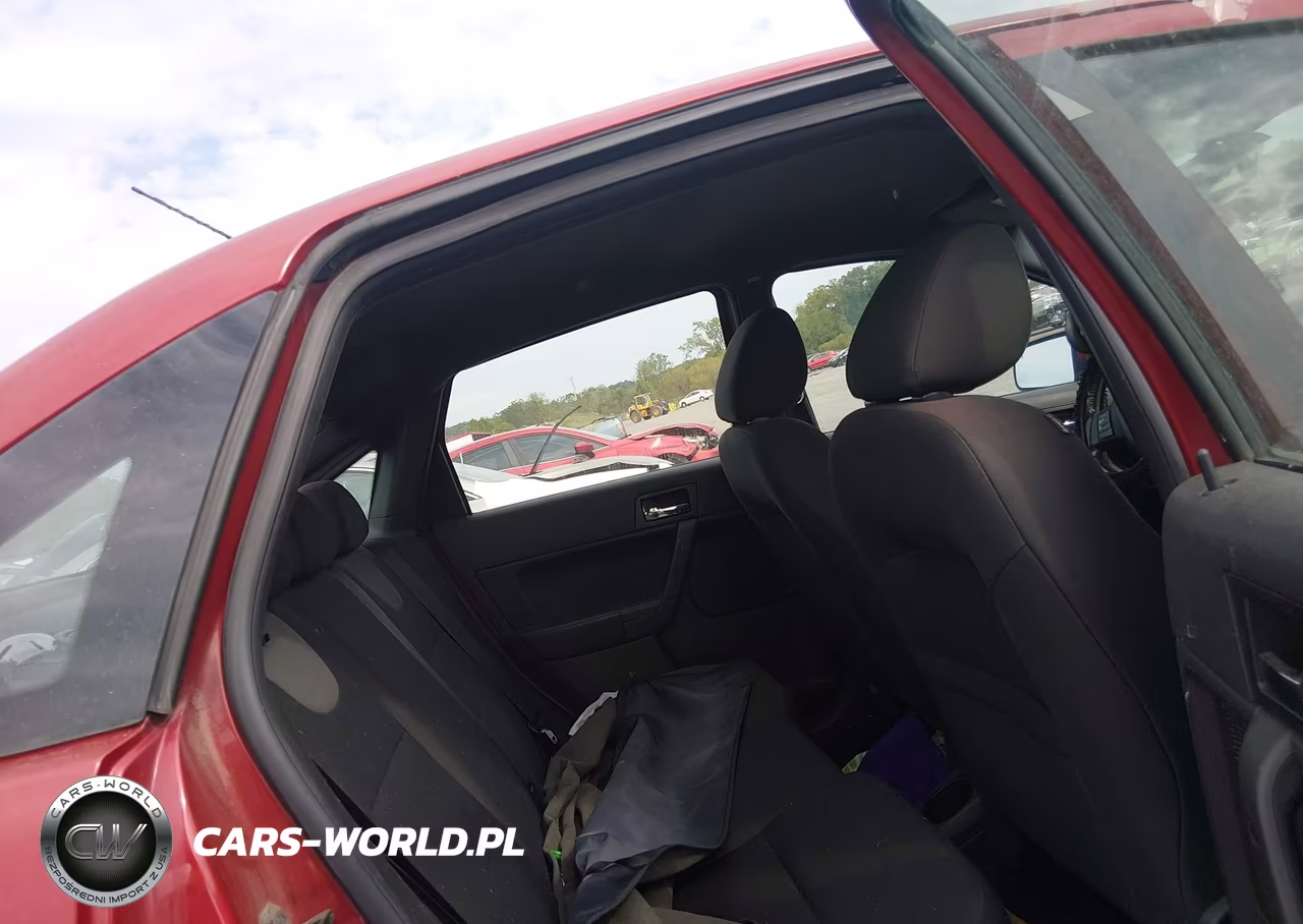 2009 Ford Focus Ses VIN:1FAHP36N09W205109 - 8