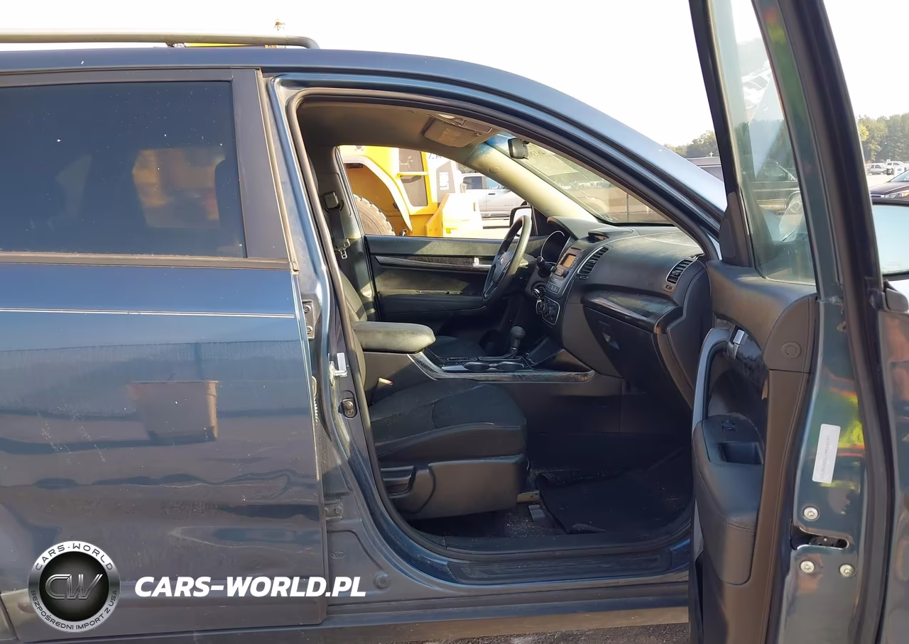 2014 Kia Sorento Lx V6 VIN:5XYKT4A77EG458705 - 5