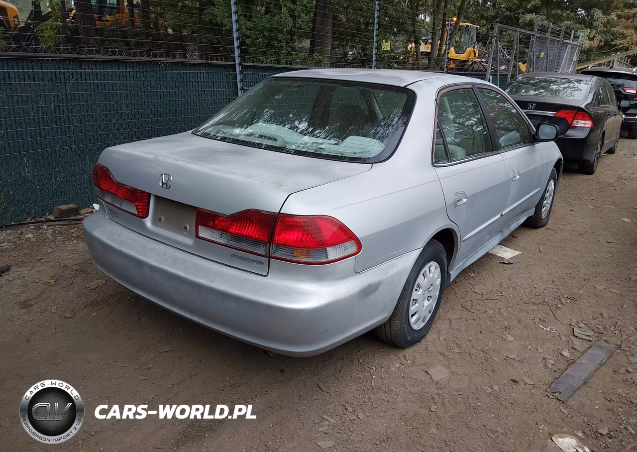 2002 Honda Accord 2.3 Vp VIN:1HGCF86662A088010 - 4