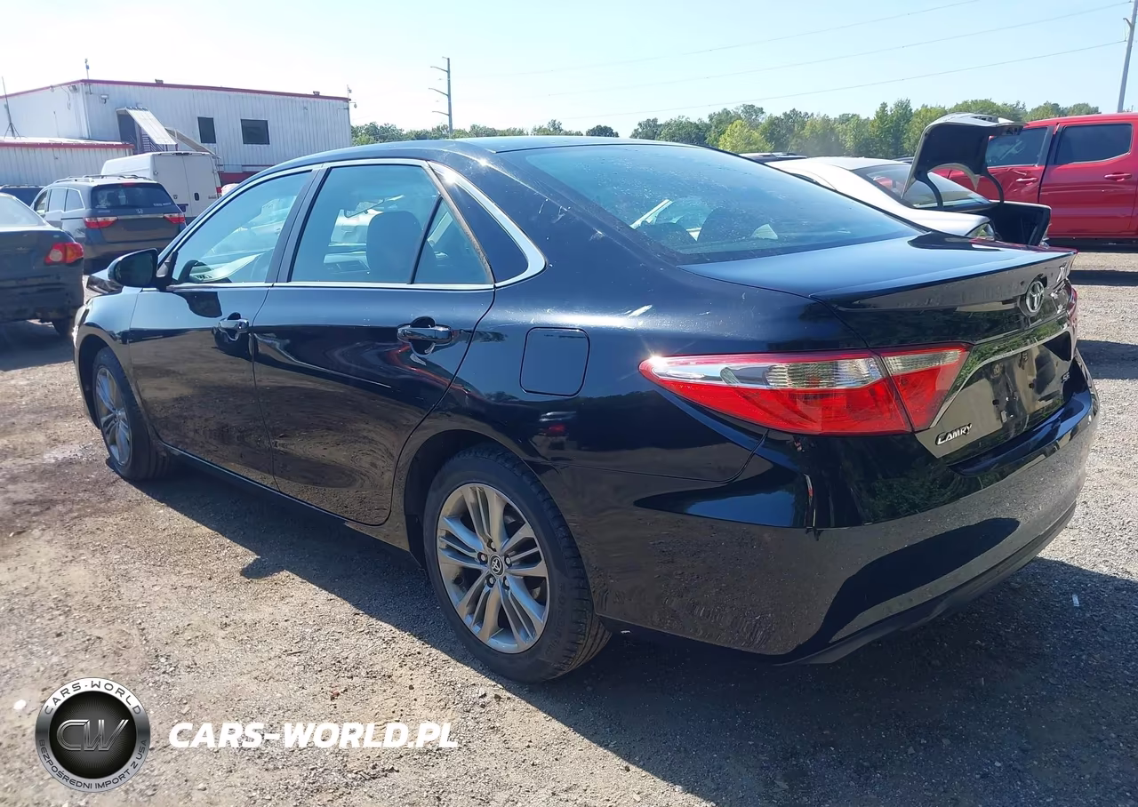 2016 Toyota Camry Se VIN:4T1BF1FK5GU146821 - 3