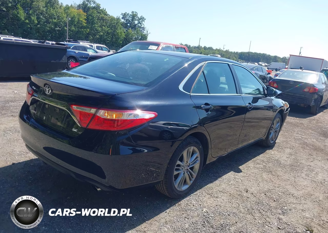2016 Toyota Camry Se VIN:4T1BF1FK5GU146821 - 4
