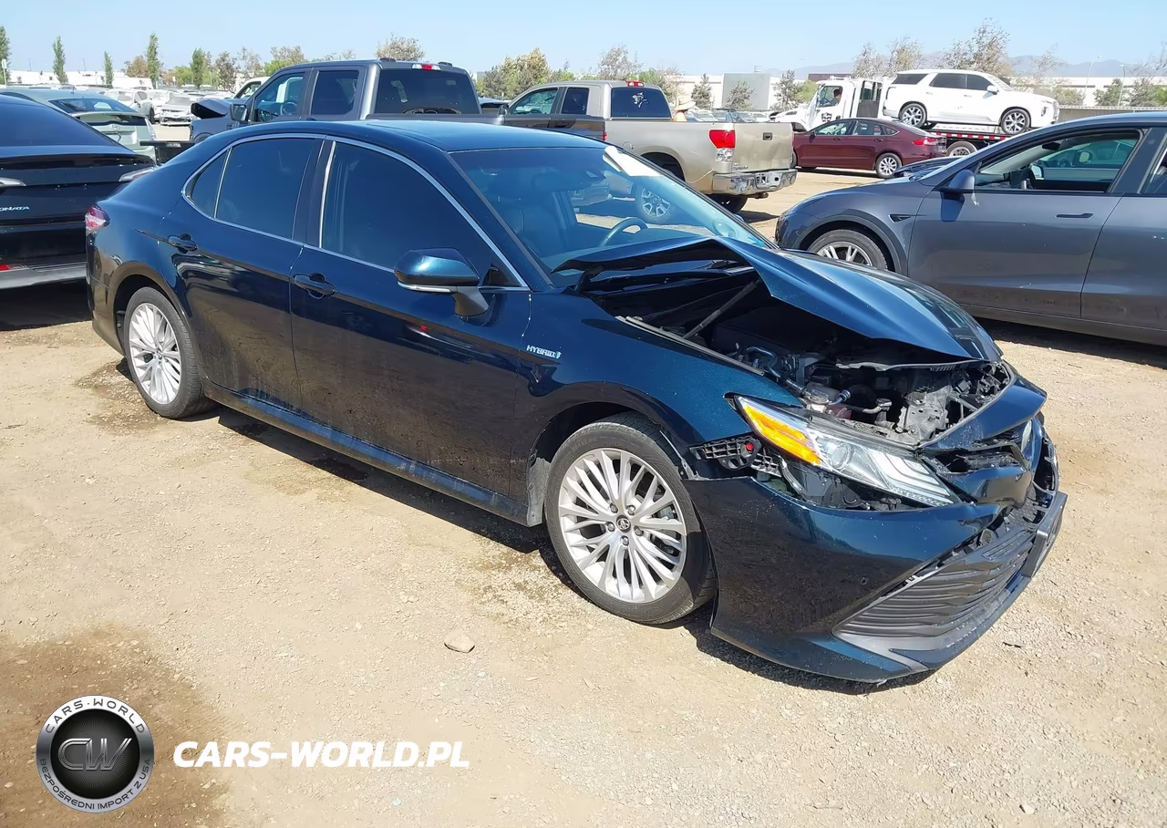 2018 Toyota Camry Hybrid Xle