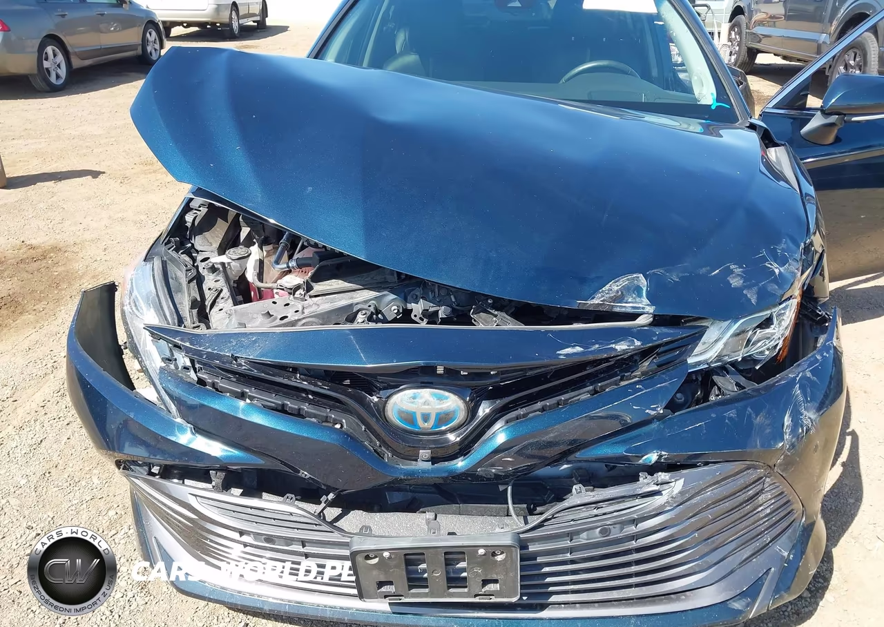2018 Toyota Camry Hybrid Xle VIN:4T1B21HKXJU510425 - 10