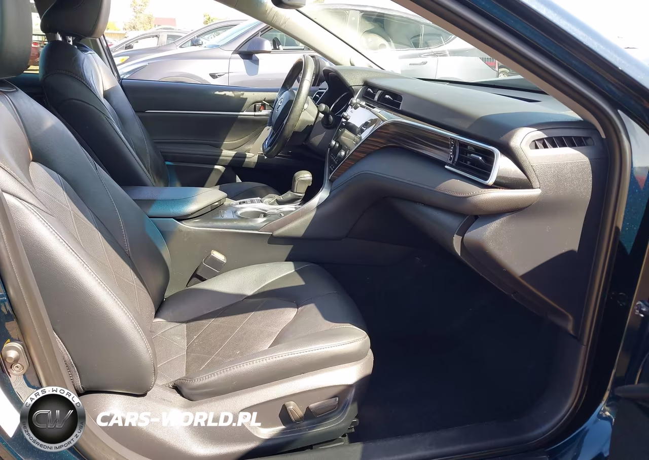 2018 Toyota Camry Hybrid Xle VIN:4T1B21HKXJU510425 - 5