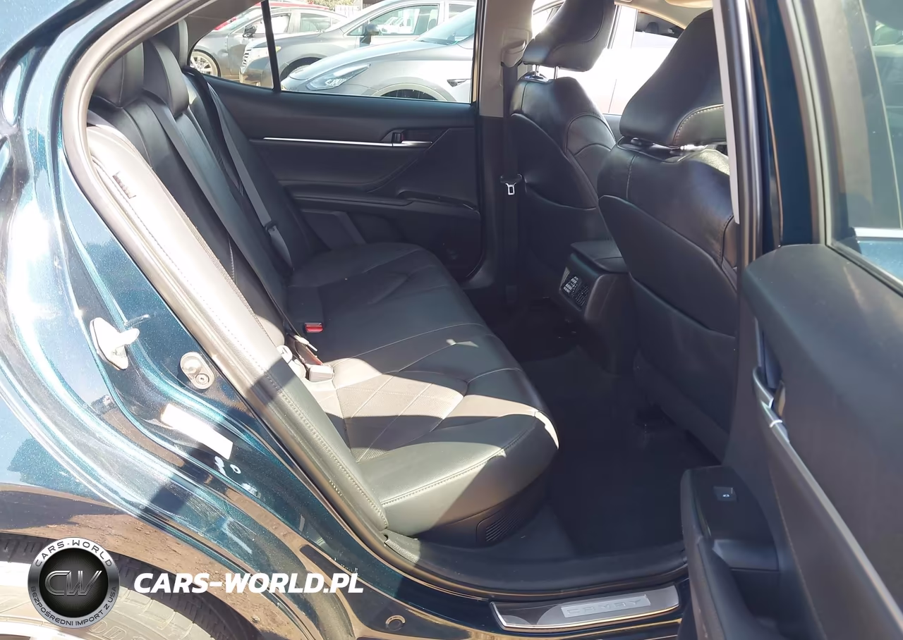 2018 Toyota Camry Hybrid Xle VIN:4T1B21HKXJU510425 - 8