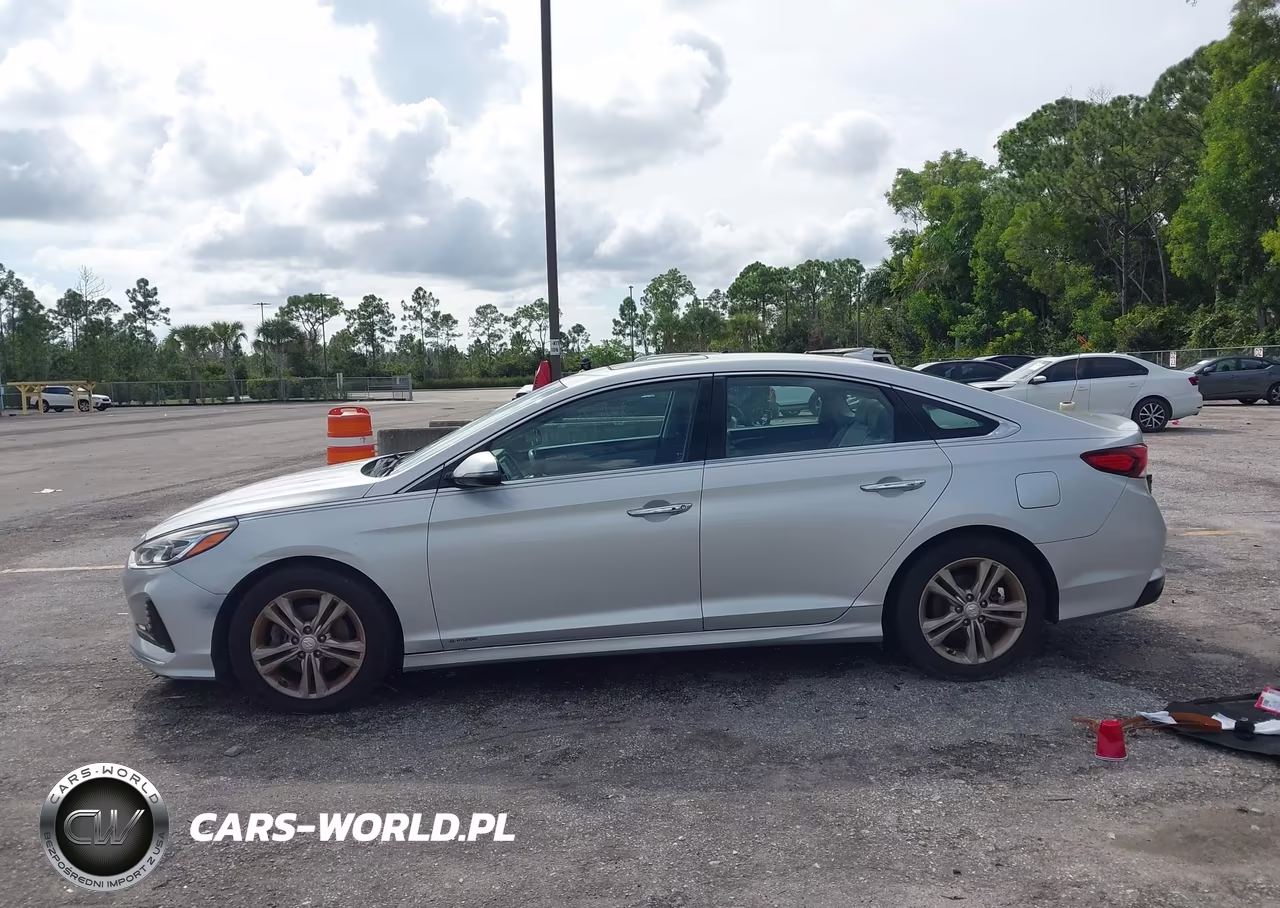 2018 Hyundai Sonata Limited VIN:5NPE34AF1JH662178 - 14