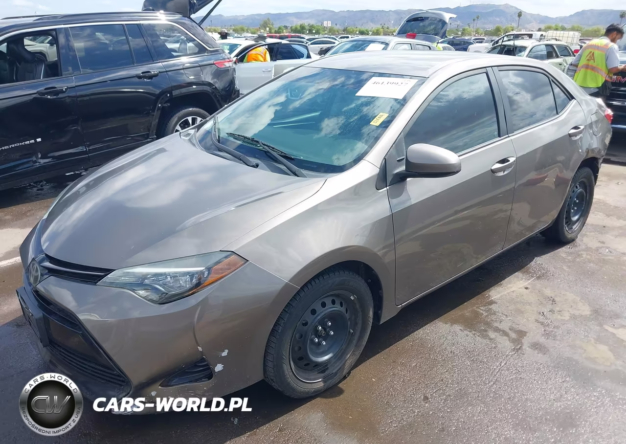 2018 Toyota Corolla Le VIN:2T1BURHE1JC974059 - 2