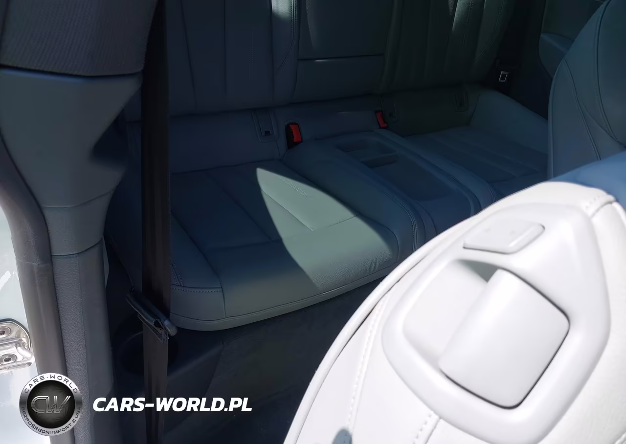 2018 Audi A5 2.0T Premium VIN:WAUTNAF55JA020101 - 8