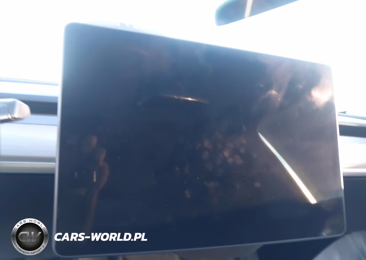 2022 Tesla Model Y Performance Dual Motor All-Wheel Drive VIN:7SAYGDEFXNF491496 - 18